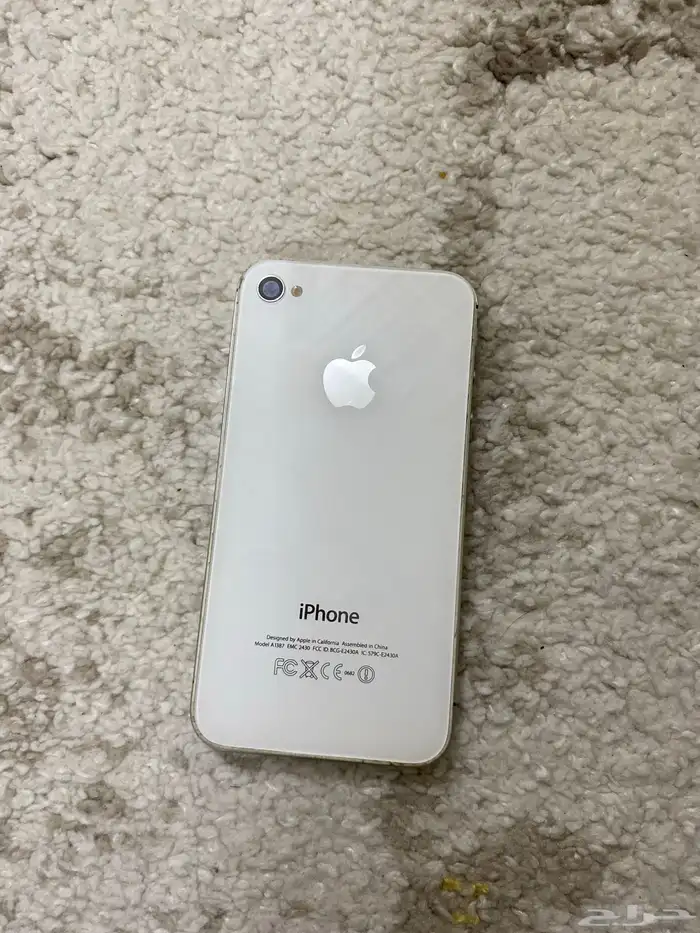 اربعه ايفونات 4s و 5S 5