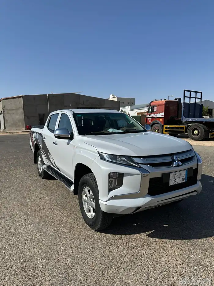 ميتسوبيشي L200 1