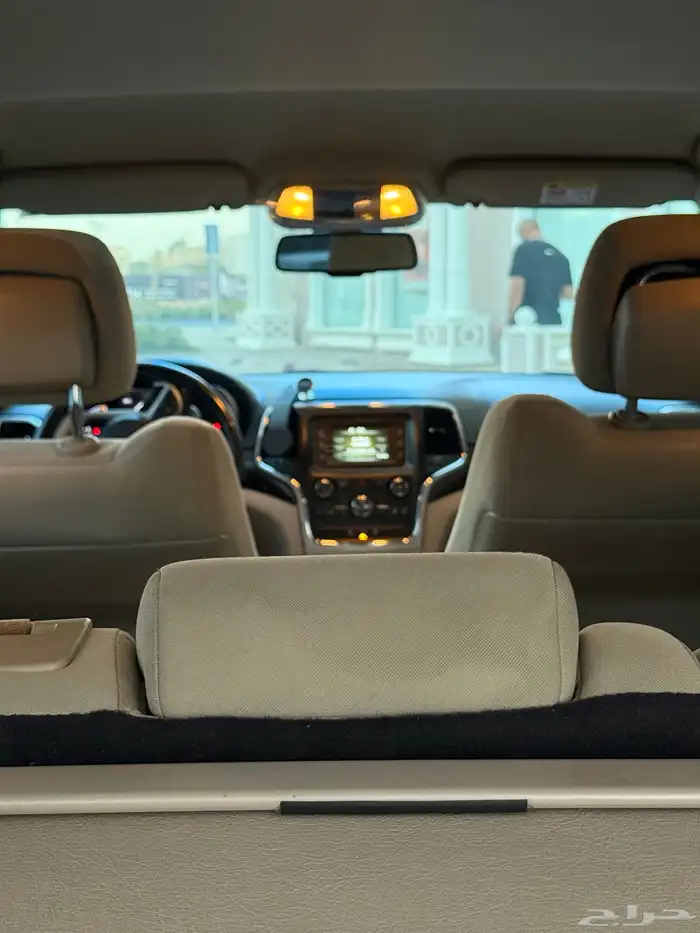 جيب قراند شيريوكي لاريدر 22