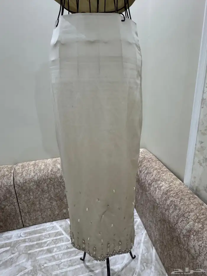 تنوره وبلوزه للبيع السعر 300 3