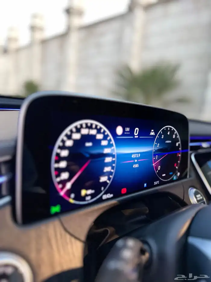 مرسيدس E300L لارج 2024 قمة النظافة مالك اول بحالة الوكالة 24