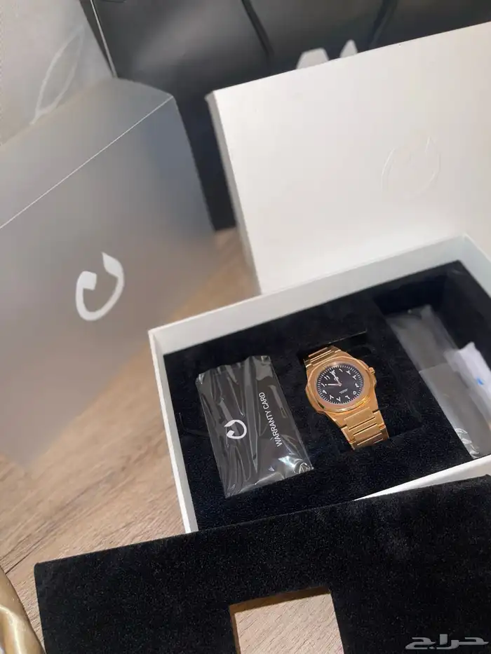 للبيع ساعه يد نون اوفيشال الفاخرة for sale a luxurious 3