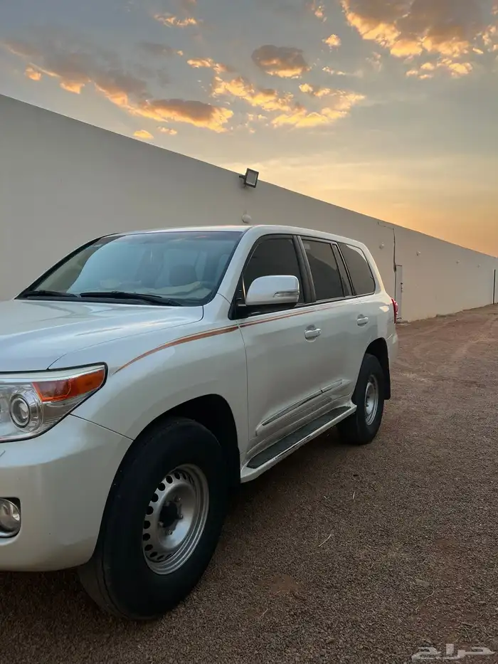 لاندكروزر هدد 2012 نظيف 2