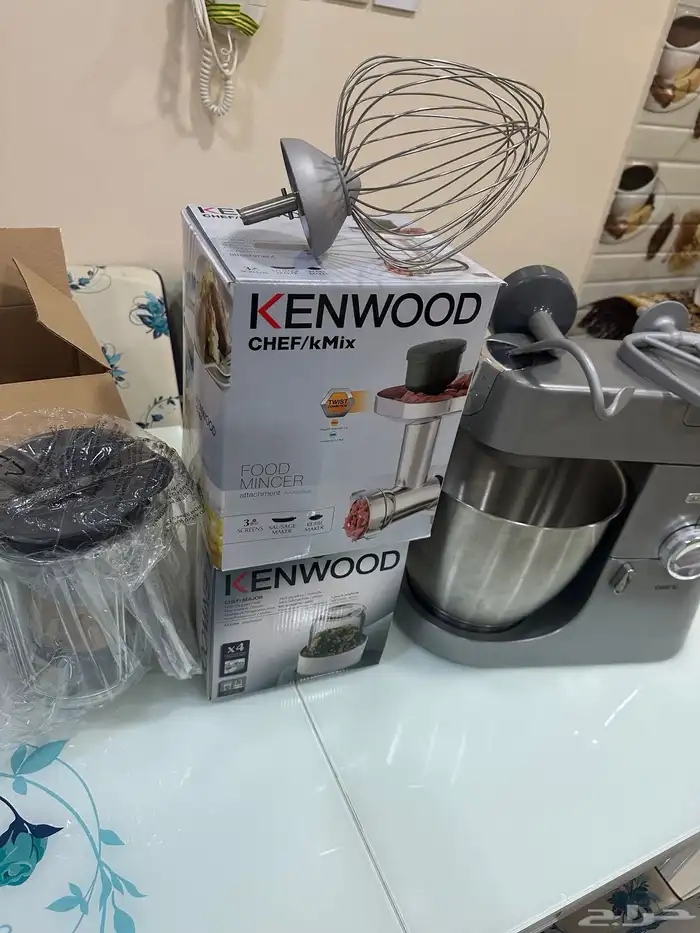 عجان كينود بملحقاته مفرمة وخلاط وقطاعة 4