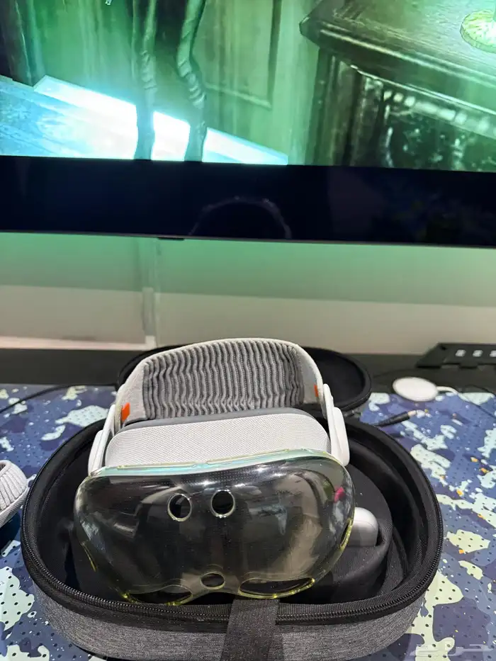 Apple Vision Pro - 256GB 3