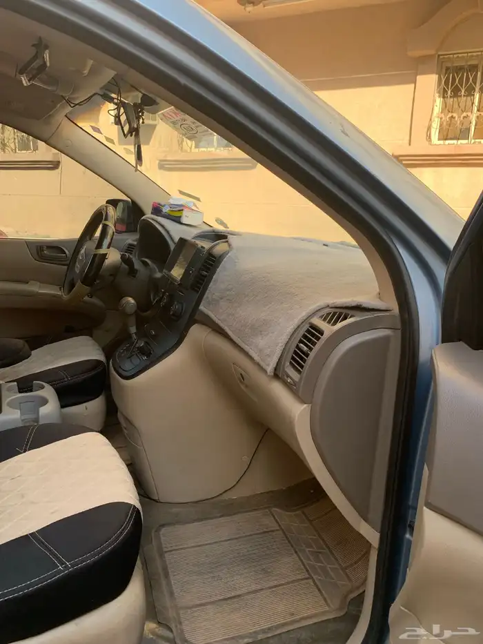 للبيع كيا كرنفال 2012 الستاندر 17