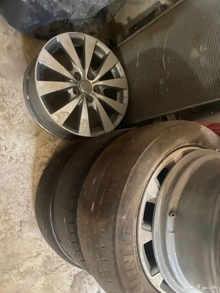 قطع غيار متنوعه كامري صالون جنوط افالون 1