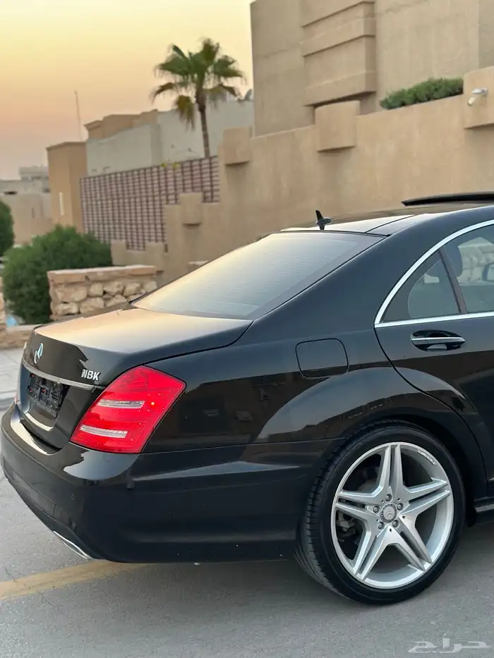 مرسيدس S350 مخزن ماشي 16 الف فقط بحاله الوكاله 56