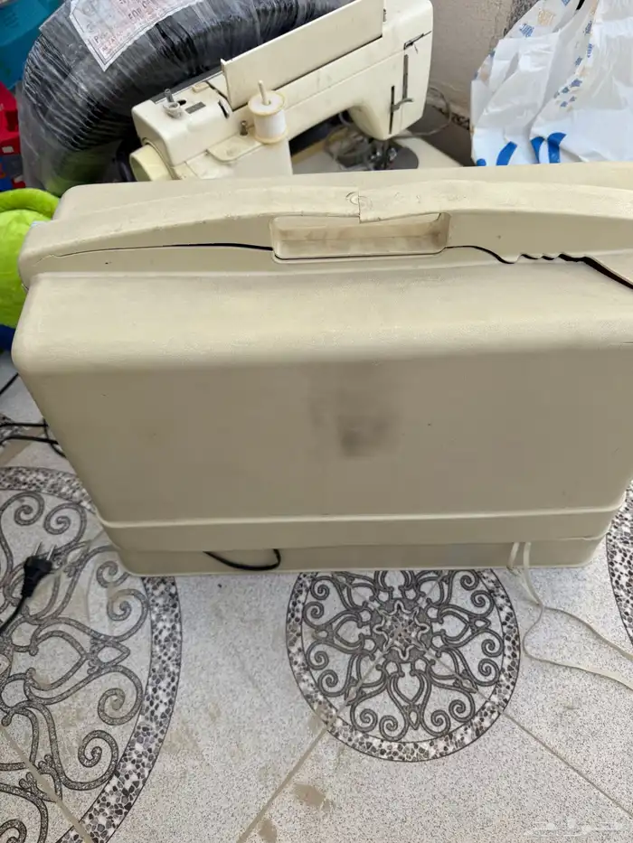 مكينة خياطة قديمه 4