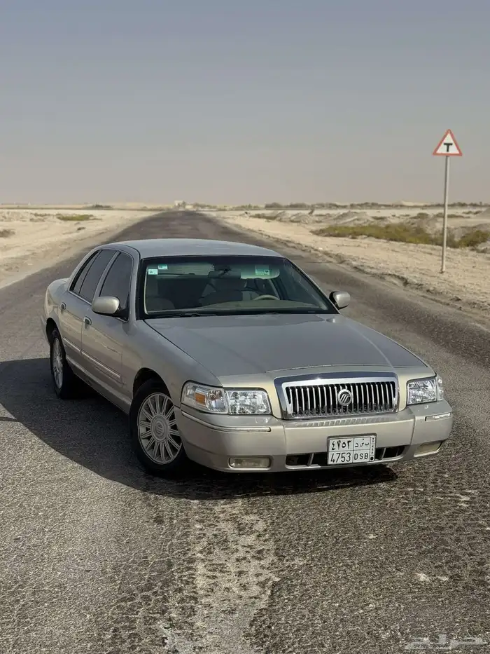 فورد جراند ماركيز 2010 5