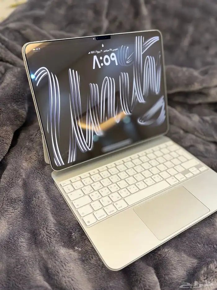 ايباد M4 512g شريحه 13 إنش 1