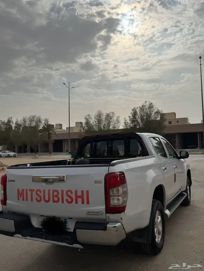 متسوبيشي فل كامل L200 دبل ديزل بدي وكالة 5