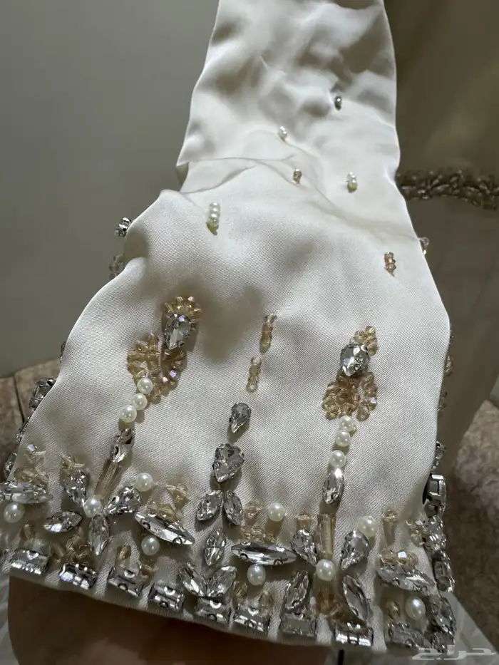 تنوره وبلوزه للبيع السعر 300 2