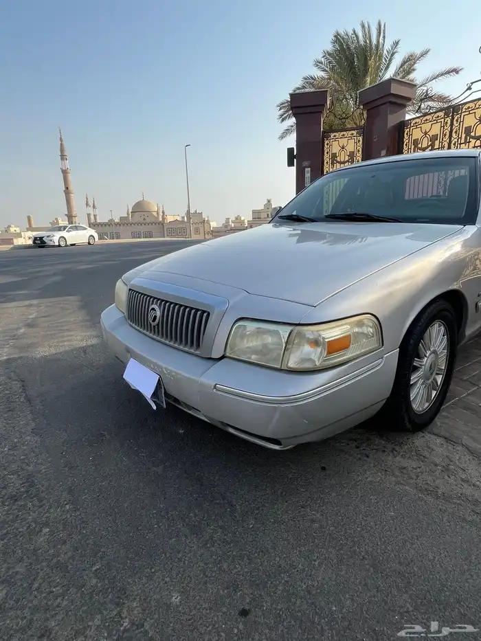 فورد جراند ماركيز موديل 2010 15