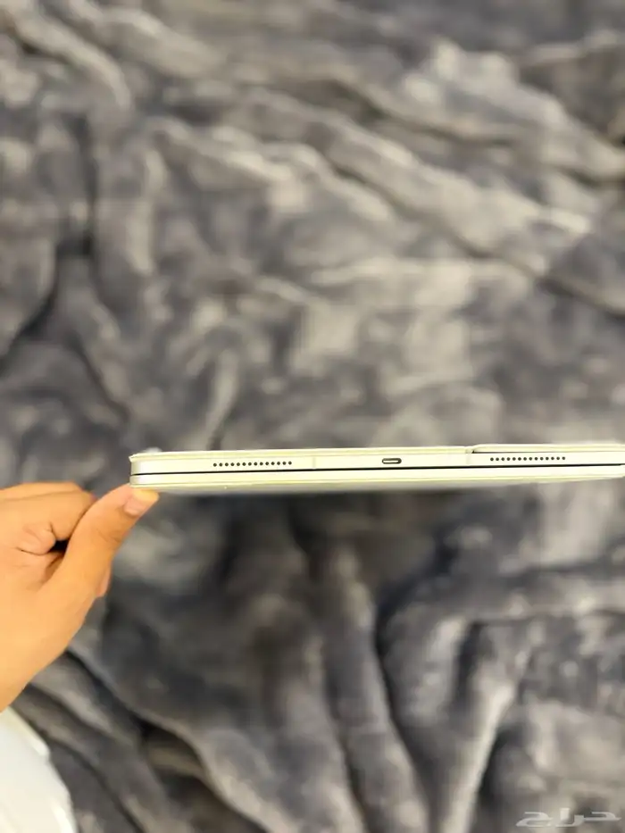 ايباد M4 512g شريحه 13 إنش 7