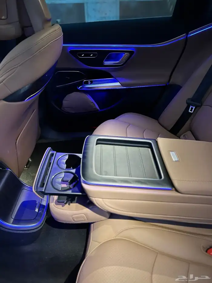 مرسيدس E300L لارج 2024 قمة النظافة مالك اول بحالة الوكالة 34