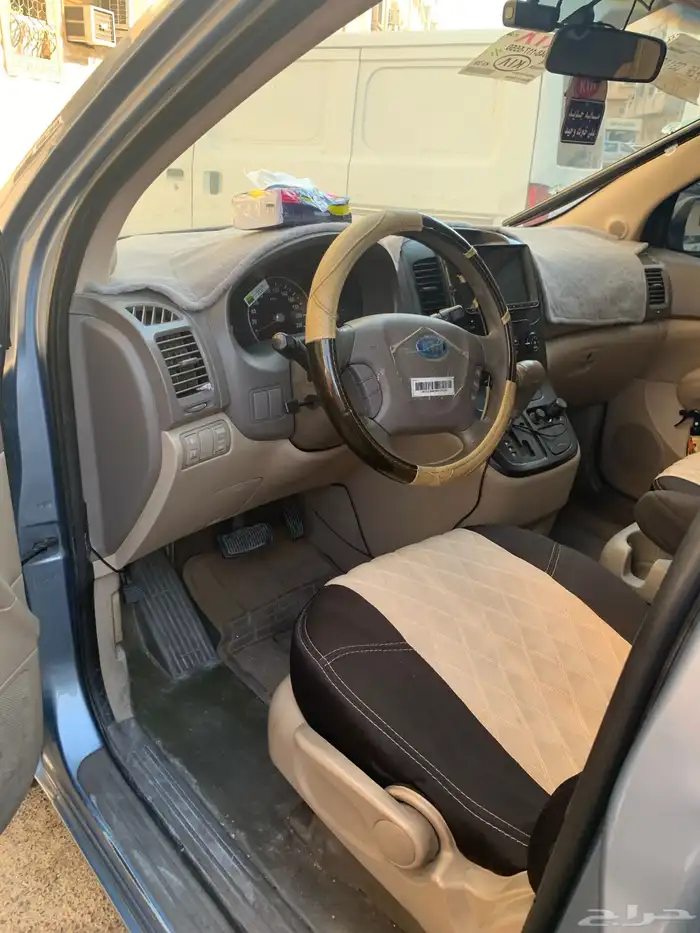 للبيع كيا كرنفال 2012 الستاندر 11