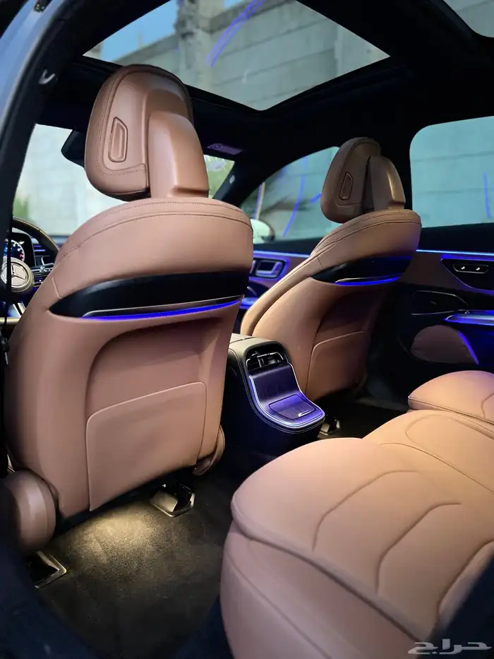 مرسيدس E300L لارج 2024 قمة النظافة مالك اول بحالة الوكالة 31