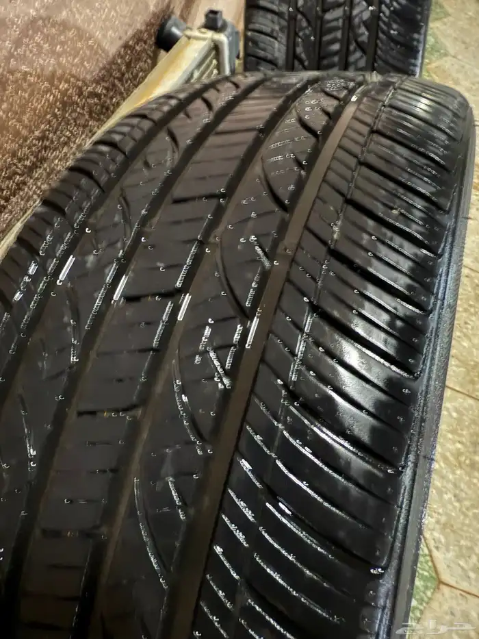 كفرات مقاس 235 40 19 2