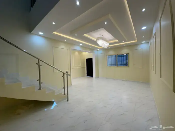 للبيع دورين درج بحي الوادي المربع الثاني 3