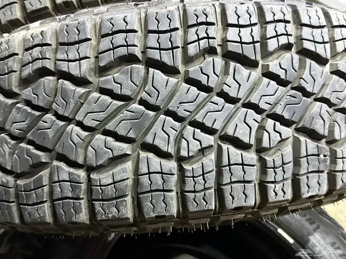 كفرات نص حجري جودير وكاله مقاس18جمس سيرا 22