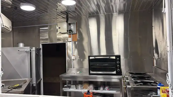 فود ترك طاقه شمسية يشغل نور وثلاجه 1