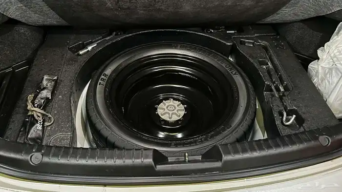 للبيع مازدا 19