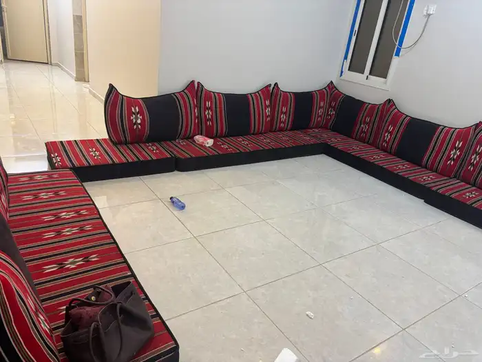 جلسة ارضيه 0