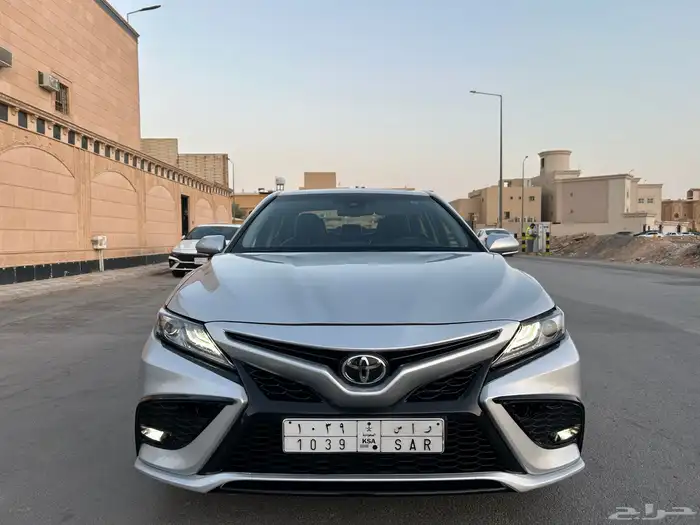 تويوتا كامري 6 سلندر مديل 2022 SE 7