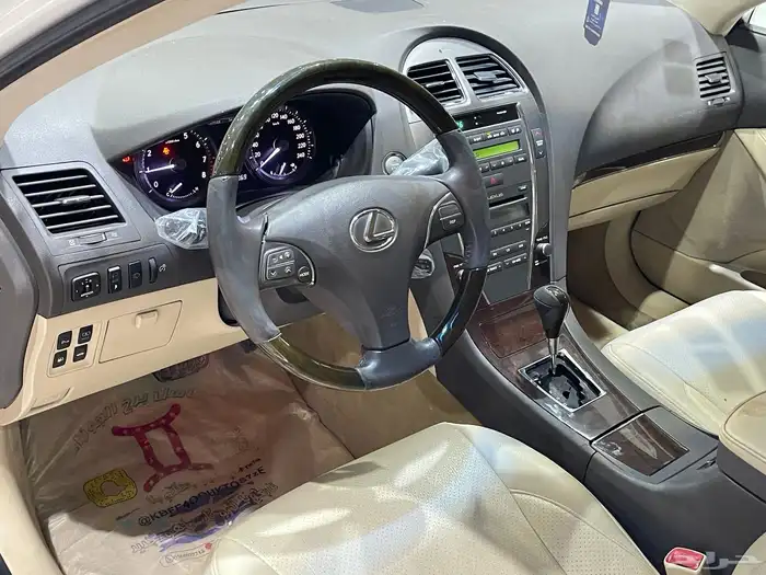 لكزس ES350 موديل 2012 8