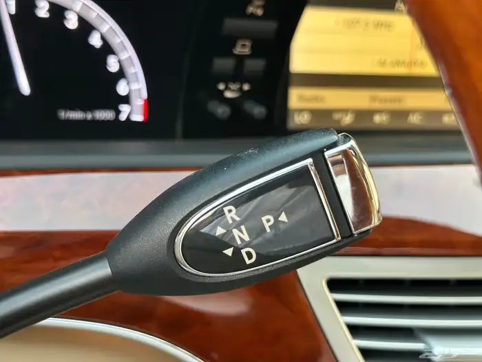 مرسيدس S350 مخزن ماشي 16 الف فقط بحاله الوكاله 34