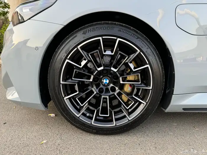 بي ام دبليو M5 2025 6