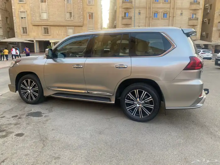 جيب لكزس LX570 للبيع 2018 4