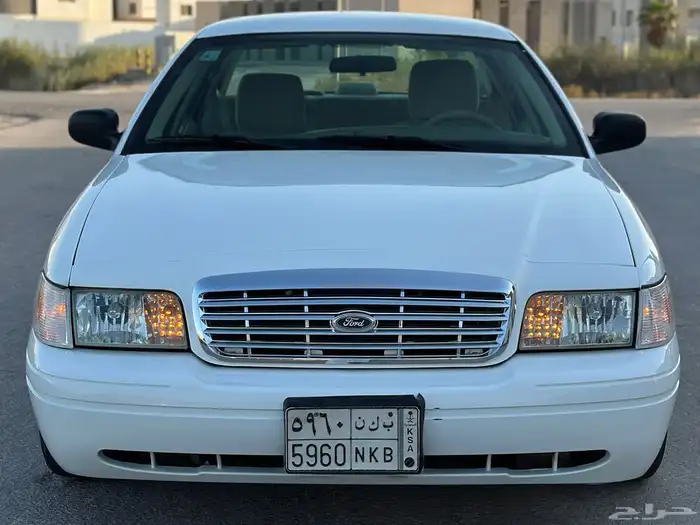 فورد فكتوريا - بوليسي - 2011 1