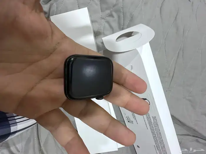 ساعه ابل SE 5