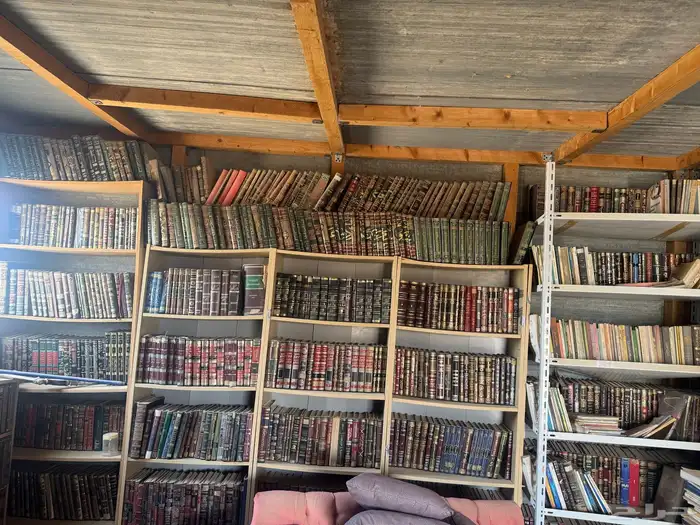 عرض استثنائي لهواة الكتب والمقتنين 2