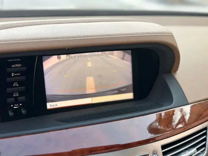 مرسيدس S350 مخزن ماشي 16 الف فقط بحاله الوكاله 33