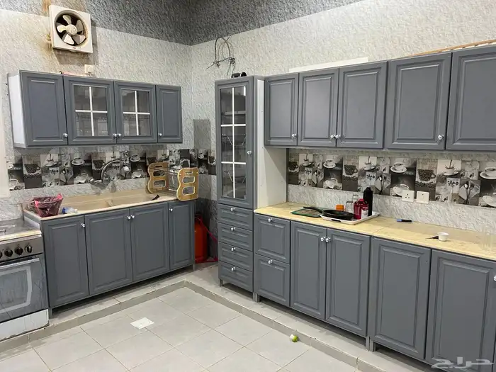 مطبخ صغير و انبوبة غاز و موكيت و مساند 0