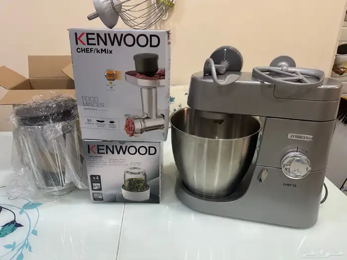 عجان كينود بملحقاته مفرمة وخلاط وقطاعة 6