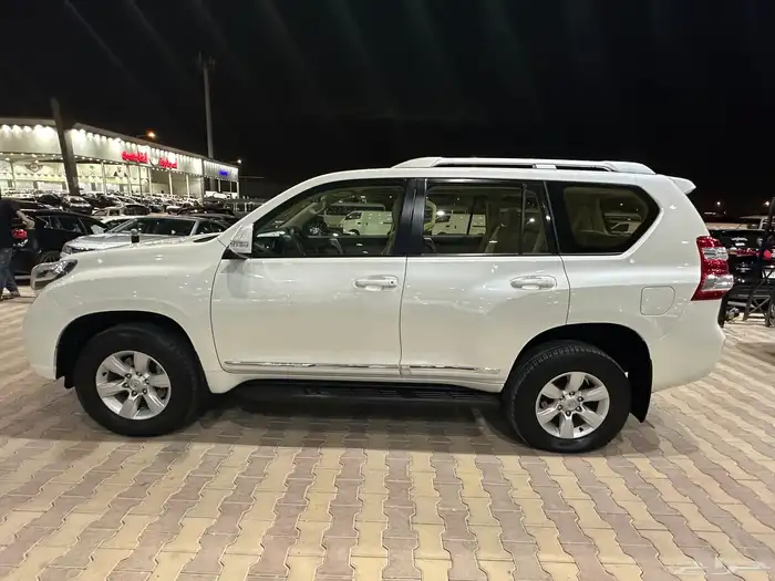 تويوتا برادو موديل 2016 فل كامل 4سلندر 4