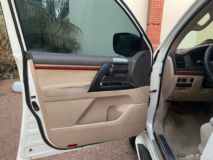 لاندكروزر هدد 2012 نظيف 13