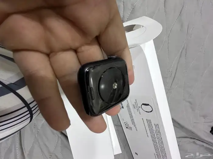 ساعه ابل SE 4