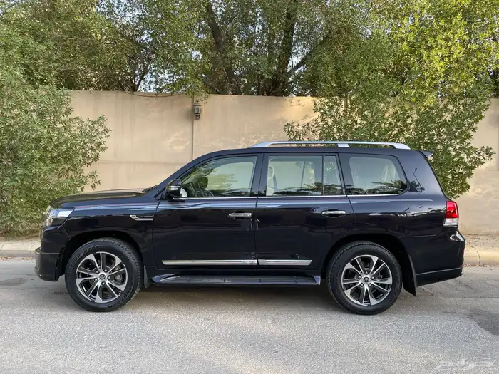 للبيع لاند كروز GX-R تورينق 2020 3