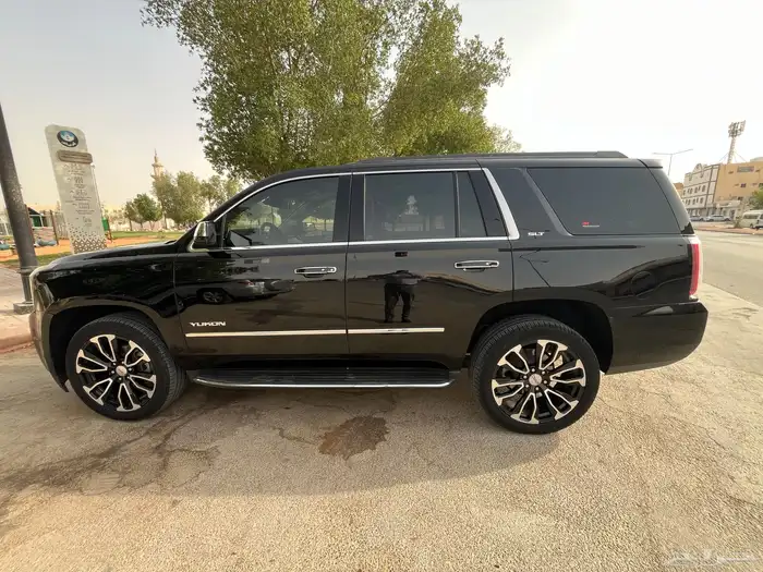 GMC يوكن فل كامل SLT 2018 1
