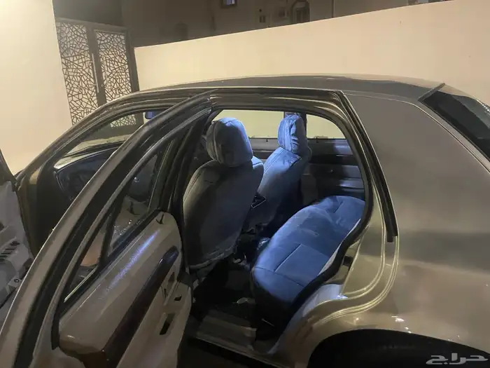 فورد جراند ماركيز 2010 2