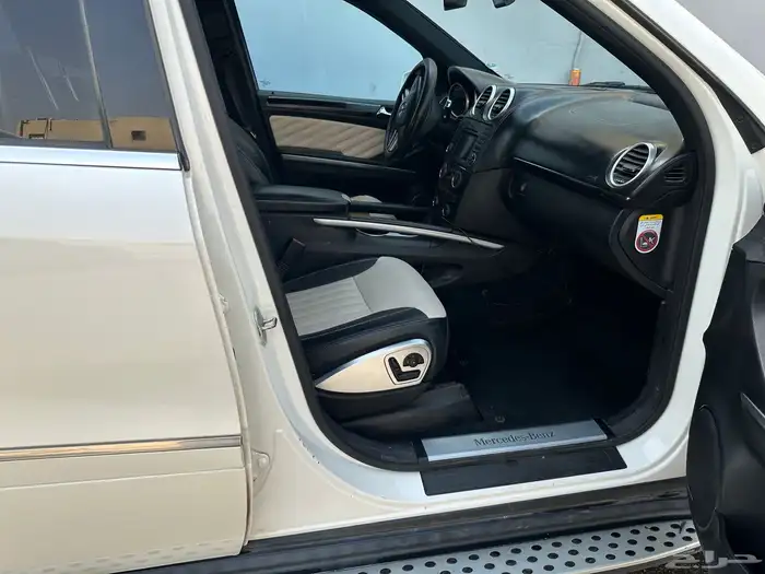 جيب مرسيدس GL500 4 MATIC    GRAND Edition موديل  2012 12