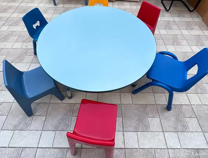 طاوله دائريه فلاش فيرننشر 3