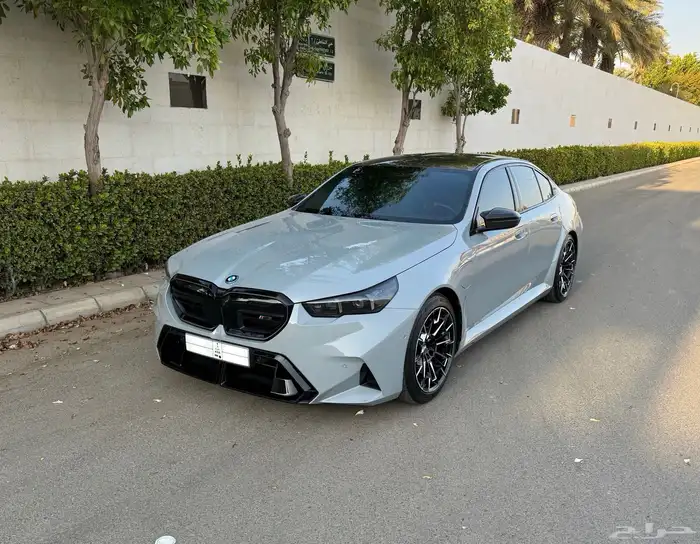 بي ام دبليو M5 2025 0