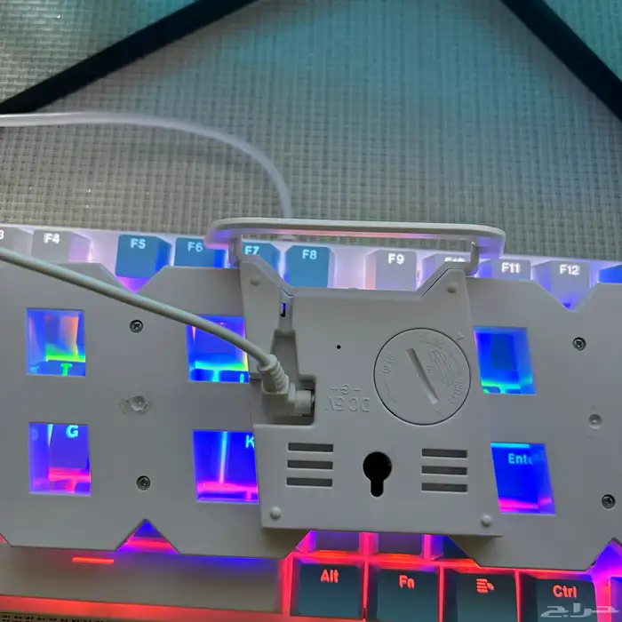 ساعة قيمينق نور ازرق 1