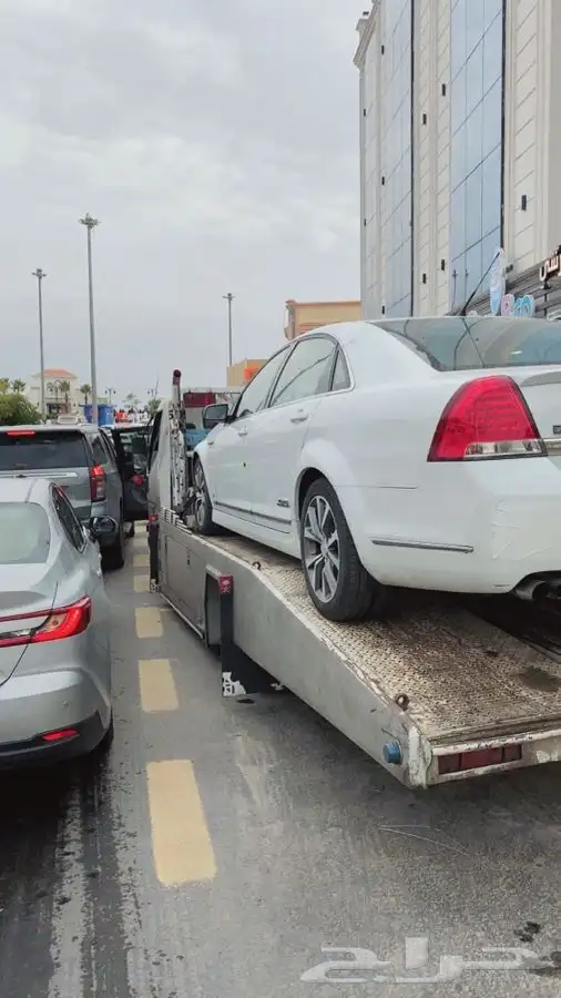 سطحه متواجد في عقبة ضلع 0